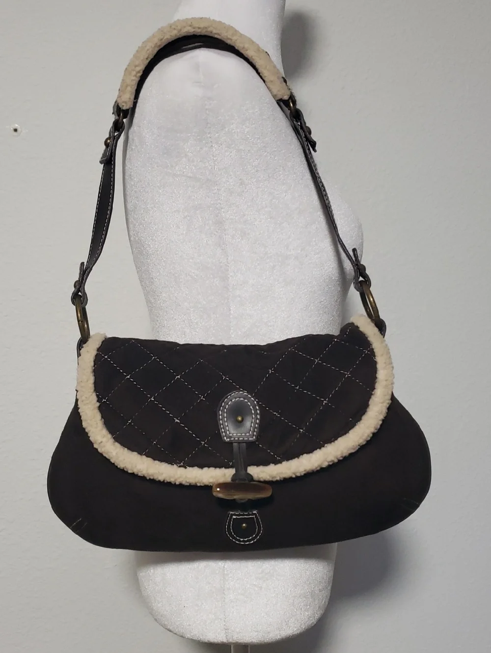 Old Navy Faux Leather Suede Sherpa Quilted Toggle Hobo Bag Y2K Brown Coquette
